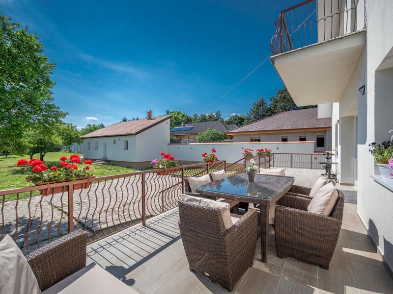 Carpe Diem Guesthouse Erd Exterior photo